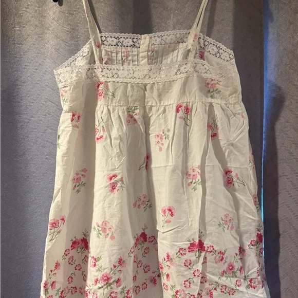 Laura Ashley White and Pink Floral Nightgown - Picture 3 of 3